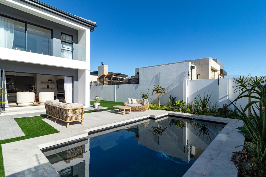 To Let 4 Bedroom Property for Rent in Sandown Estate Western Cape